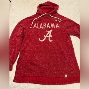 Alabama Crimson Tide Light Weight Hooded Pullover.  Red Size Medium